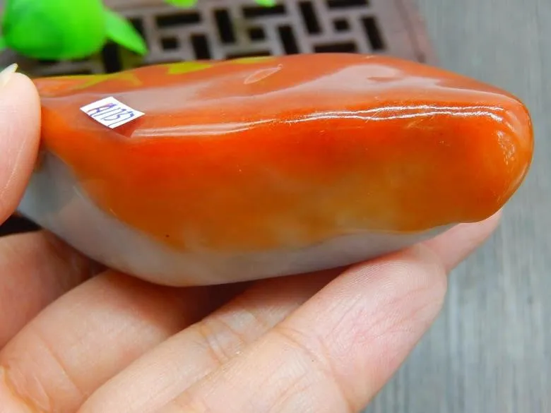 Natural Jade Rough Jadeite Raw (129g, 82X35X24mm)