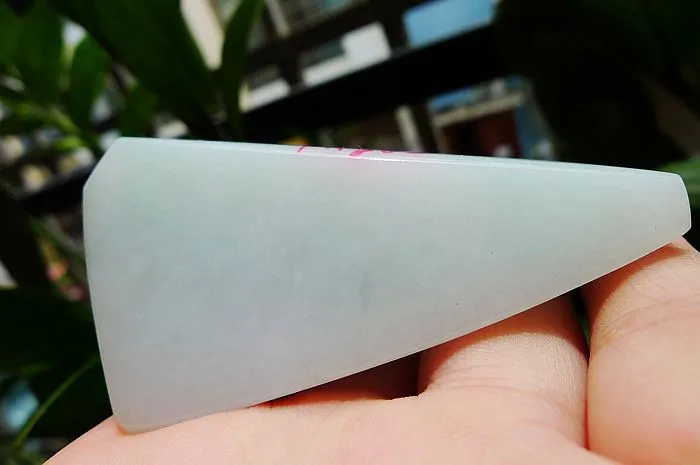 Natural Jade Rough Jadeite Raw (156g,6.5X5.6X2.7cm)